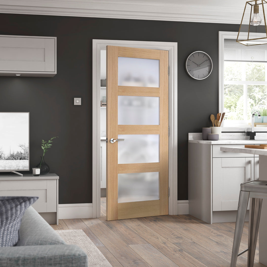 Oak Shaker Glazed 4L Frosted Door